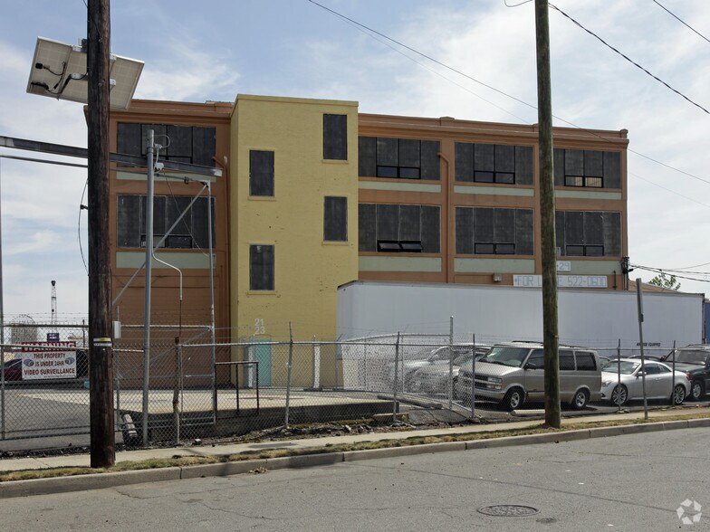 More Photos Of 28 Albert Ave, Newark Warehouse For Lease