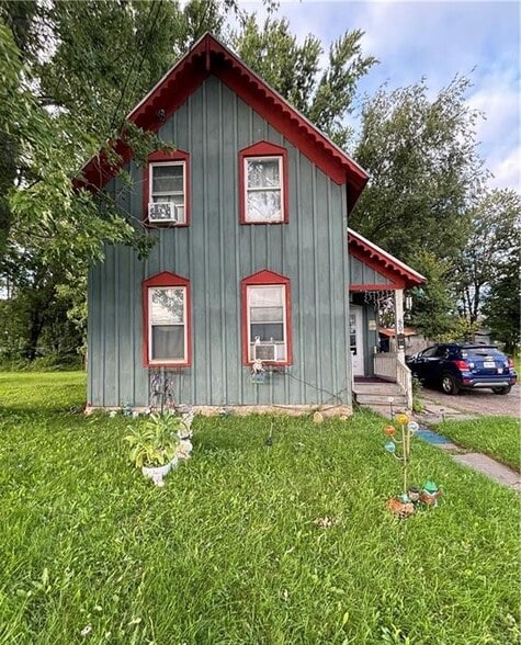 More Photos Of 210 S Doxtator St, Rome Specialty For Sale