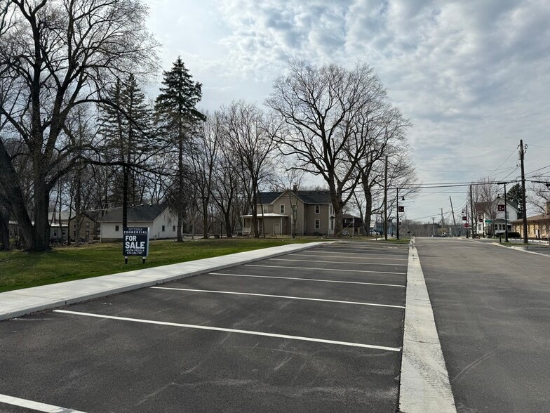 More Photos Of 155 S Madison St, Oswego Land For Sale