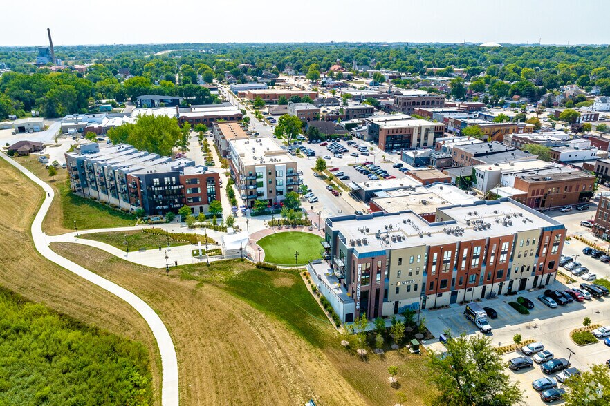 More Photos Of 200 State St, Cedar Falls Apartments For Lease