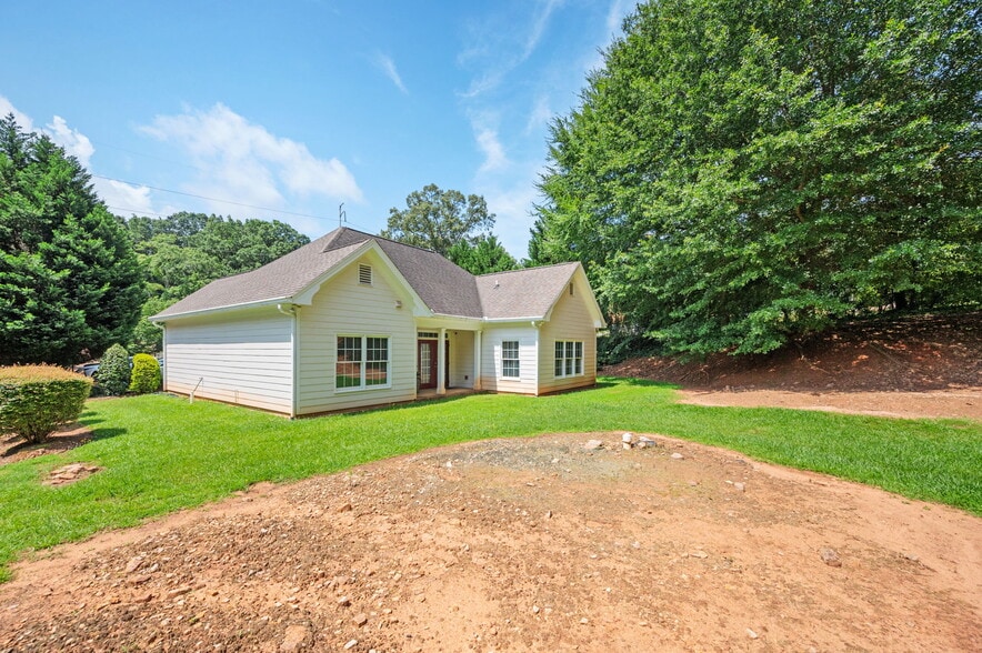 More Photos Of 5102 Covington Hwy, Decatur Medical For Sale