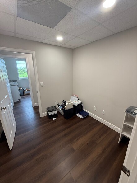 More Photos Of 1320 SE Palm Beach Rd, Stuart Medical For Sale