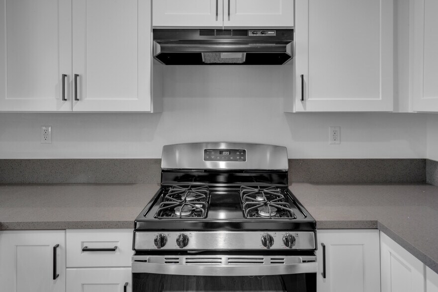 More Photos Of 2042 E El Segundo Blvd, Compton Apartments For Sale