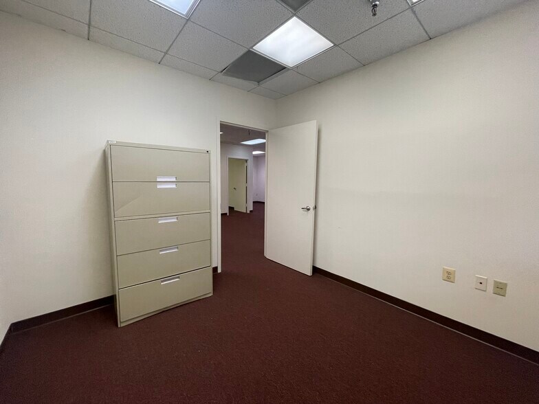 More Photos Of 7000 Infantry Ridge Rd, Manassas Office For Sale