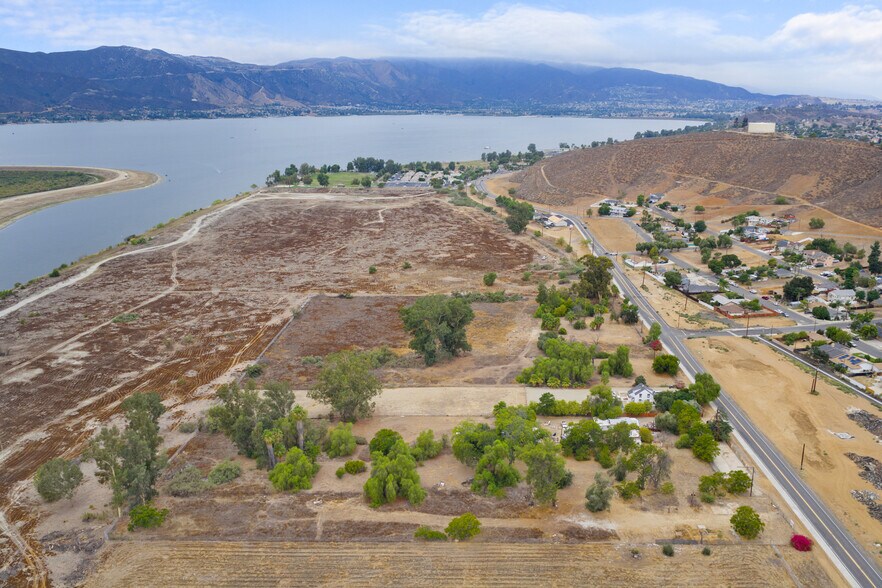 More Photos Of 816-880 E Lakeshore Dr, Lake Elsinore Land For Sale