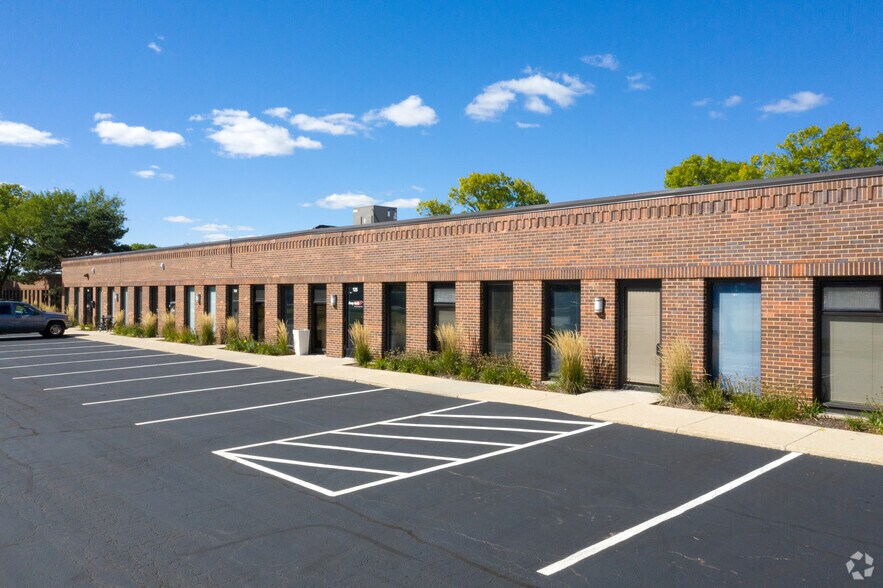 More Photos Of 361 S Frontage Rd, Burr Ridge Medical For Sale