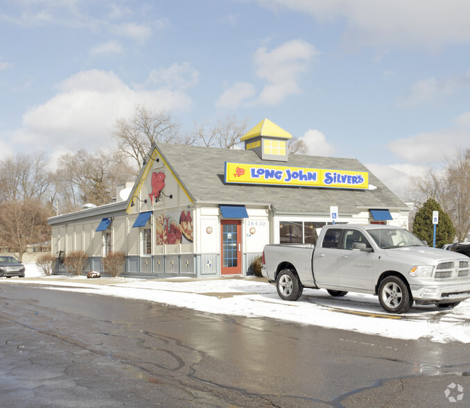 Primary Photo Of 26430 Plymouth Rd, Redford Fast Food For Lease