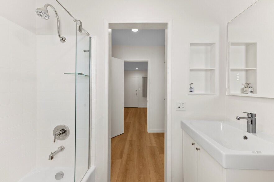 More Photos Of 4345 Ventura Canyon Ave, Sherman Oaks Apartments For Sale