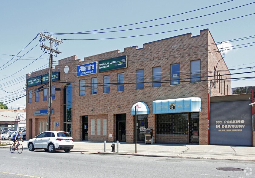More Photos Of 3219-3223 E Tremont Ave, Bronx Medical For Lease