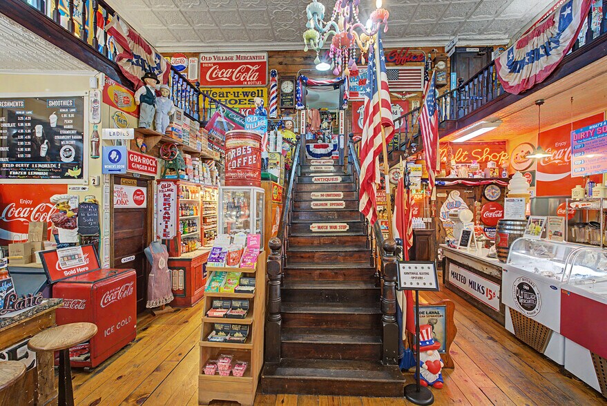 More Photos Of 219 MO-21, Caledonia Storefront Retail Residential For Sale