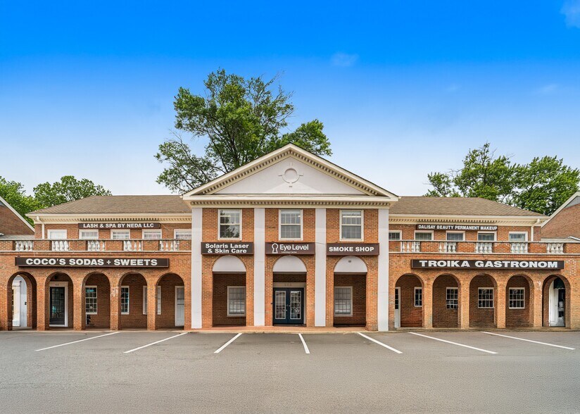 Primary Photo Of 507-519 Maple Ave W, Vienna General Retail For Sale