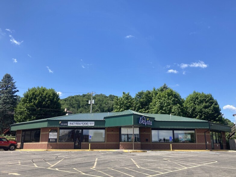 Primary Photo Of 807 Lawrence Ave, Ellwood City Freestanding For Lease