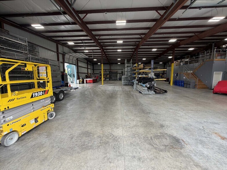 More Photos Of 14024 131st St E, Puyallup Warehouse For Sale