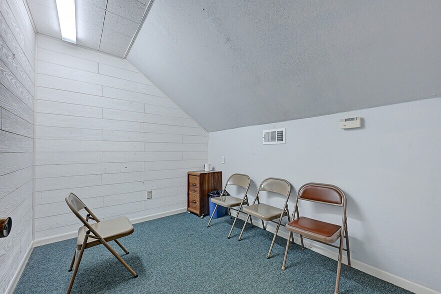 More Photos Of 17934 Kuykendahl Rd, Spring Storefront For Sale