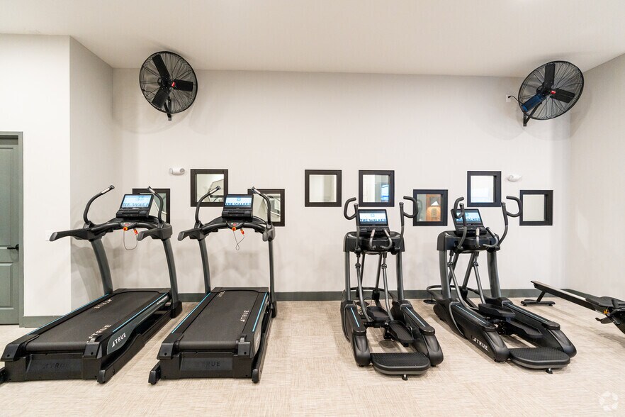 More Photos Of 352 S Walker St, Cary Apartments For Lease