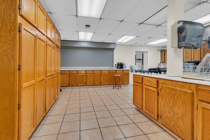 More Photos Of 727 4th St, Healdton Specialty For Sale