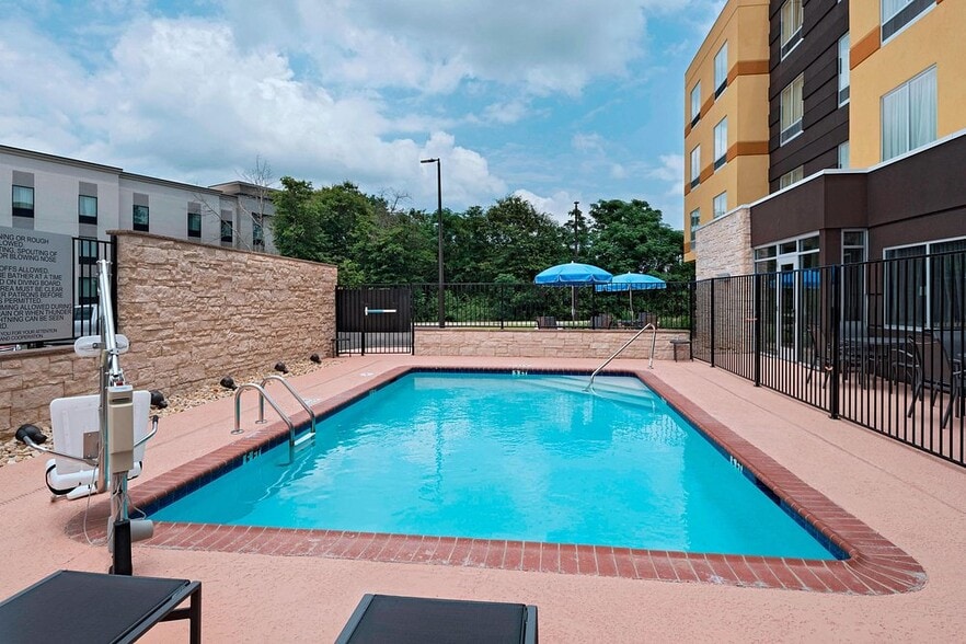 More Photos Of 620 Pinehill Rd, Dublin Hotel For Sale