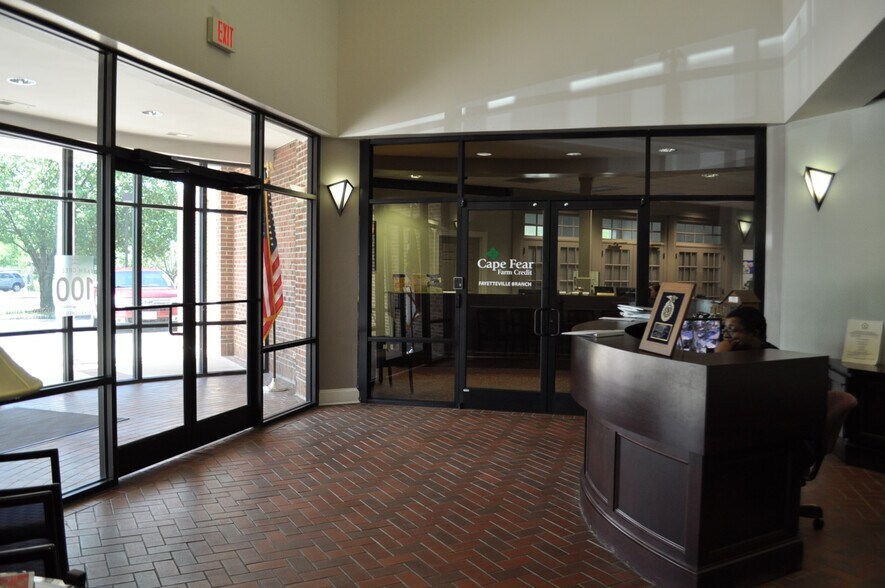 More Photos Of 333 E Russell St, Fayetteville Office For Lease