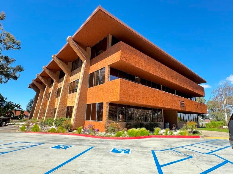 More Photos Of 2333 Camino del Rio S, San Diego Office For Lease