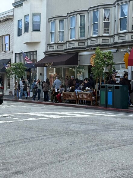 More Photos Of 681 Bridgeway, Sausalito Storefront Retail Residential For Lease