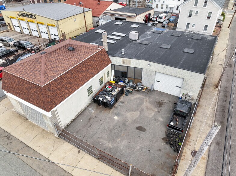 More Photos Of 138 Morgan St, Fall River Warehouse For Sale