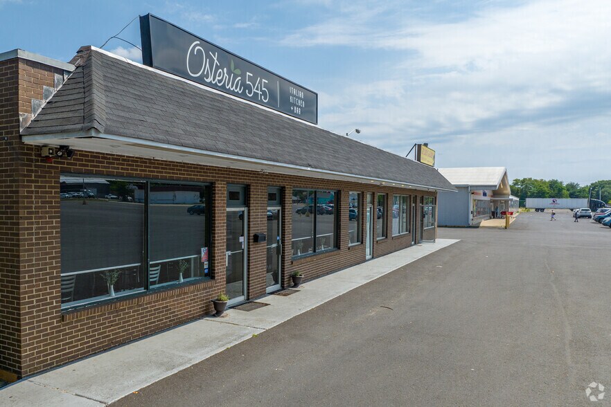 More Photos Of 545 W Broad St, Paulsboro Storefront For Sale