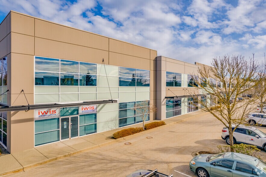 More Photos Of 19097 26th Ave, Surrey Manufacturing For Lease