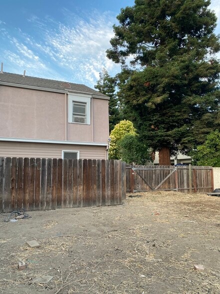 More Photos Of 38765 Mission Blvd, Fremont Land For Sale
