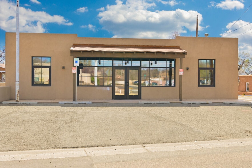More Photos Of 504 Jose St, Santa Fe General Retail For Lease
