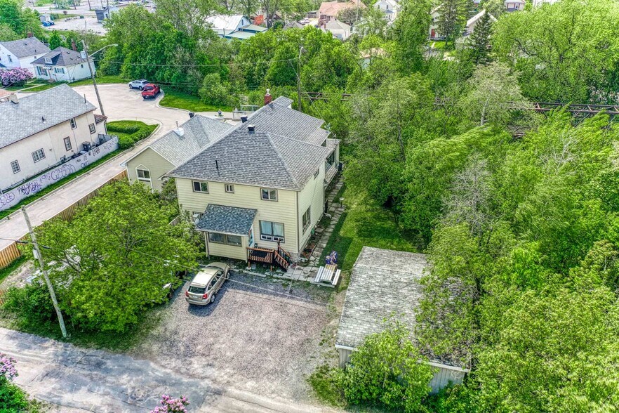 More Photos Of 354 Eva Av, Sudbury Apartments For Sale