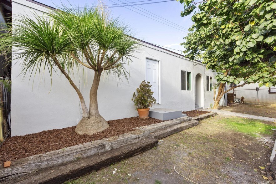 More Photos Of 5323 Monte Vista St, Los Angeles Apartments For Sale