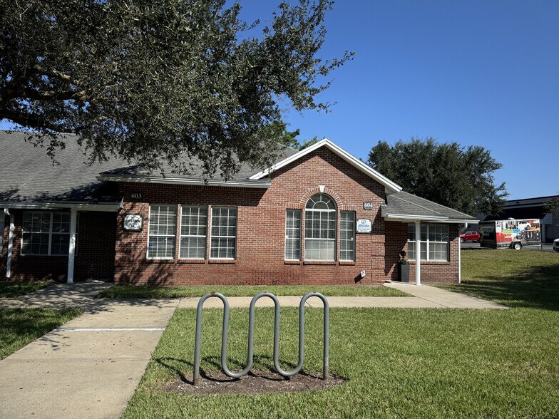 More Photos Of 11555 Central Pky, Jacksonville Office For Sale
