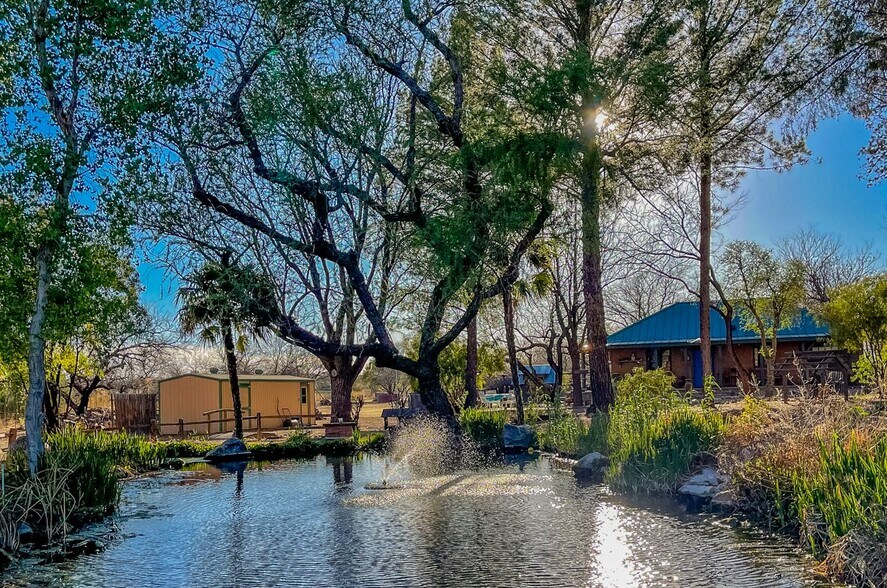 More Photos Of 3001 E Frontage Rd, Amado Restaurant For Sale