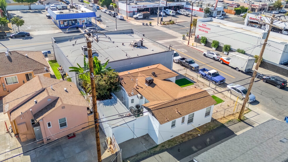 More Photos Of 901 N Maclay Ave, San Fernando Freestanding For Lease