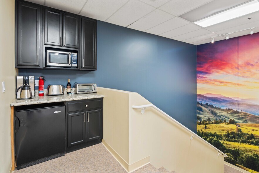 More Photos Of 28534-28536 Constellation Rd, Valencia Industrial For Sale