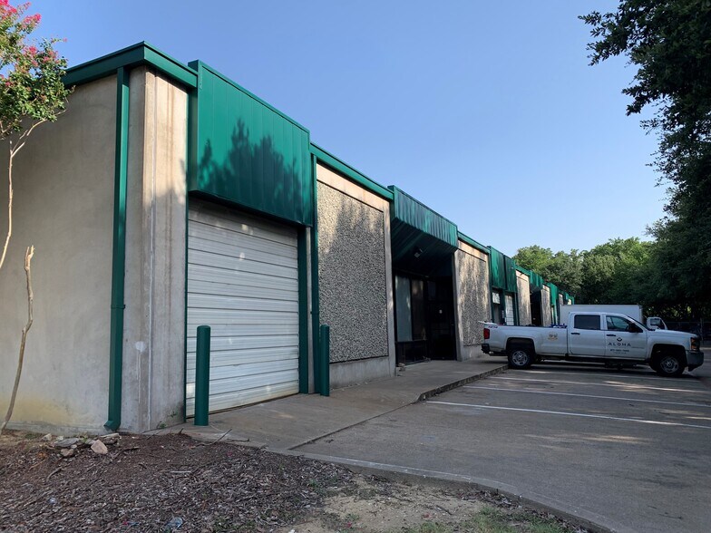 Primary Photo Of 7600 Benbrook Pky, Benbrook Warehouse For Lease