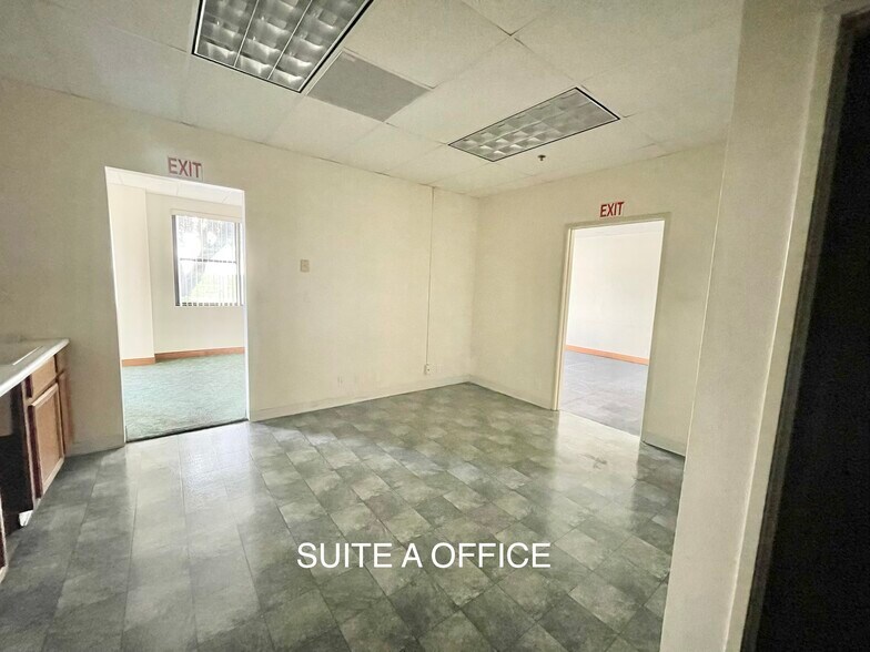 More Photos Of 3 offices, 3 warehouses: 1,200–4,876 SF, Lompoc Warehouse For Lease