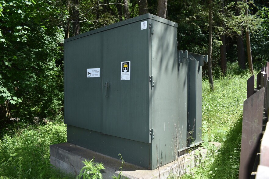 More Photos Of 9 Park Pl, Corning Specialty For Sale