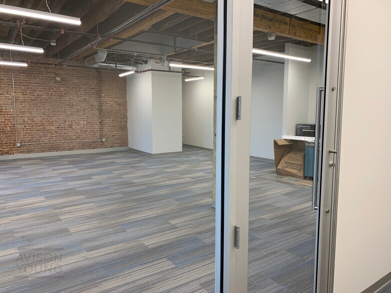 More Photos Of 656-658 S Main St, Greenville Loft Creative Space For Lease