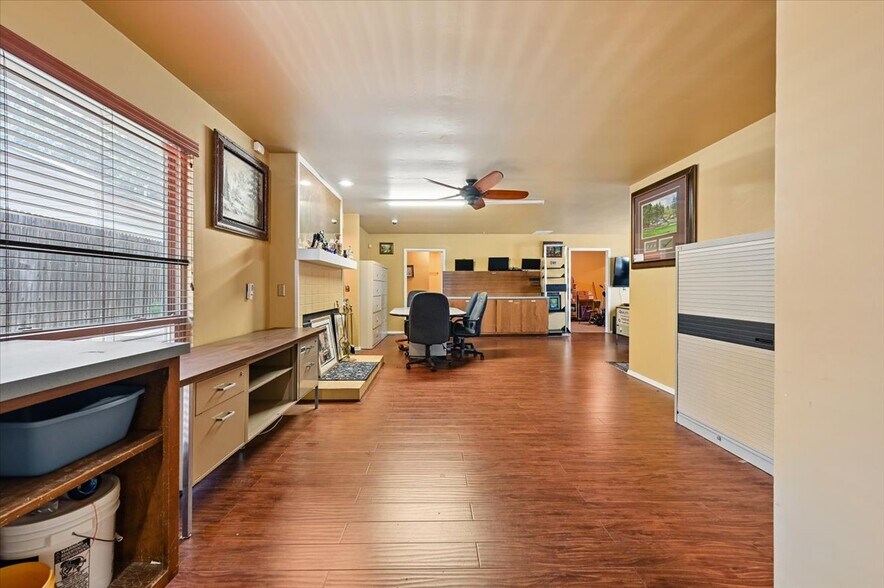 More Photos Of 4940 E 73rd St, Tulsa Office For Sale