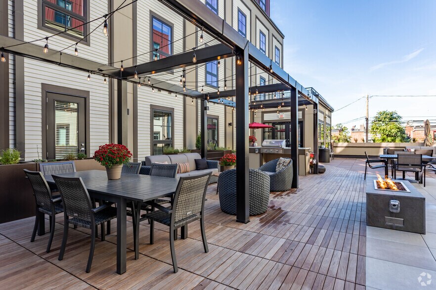 More Photos Of 120 E 5th Ave, Columbus Apartments For Lease