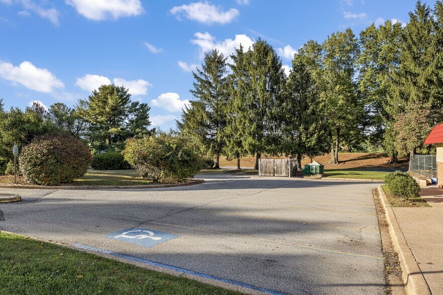 More Photos Of 3449 Hillock Ln, Wilmington Daycare Center For Lease