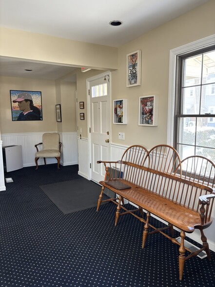 More Photos Of 20 Old Kings Hwy, Darien Medical For Sale