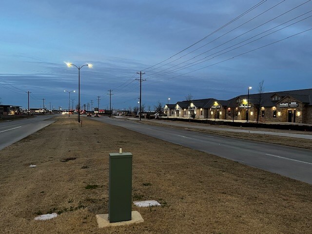 More Photos Of 1400 N Coit Rd, McKinney Unknown For Lease