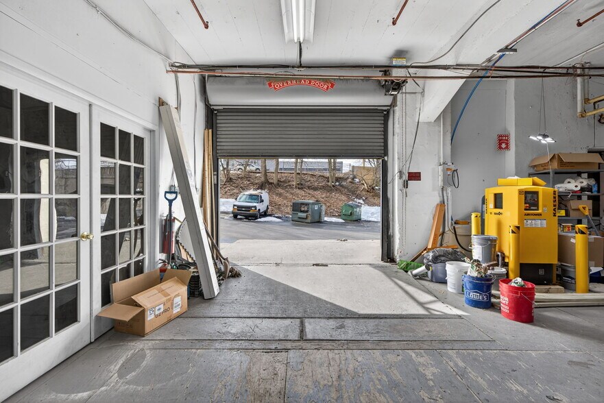 More Photos Of 747-763 Pittston St, Allentown Warehouse For Sale