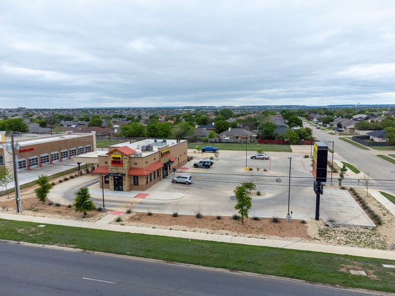 More Photos Of 3201 W Stan Schlueter Loop, Killeen General Retail For Sale
