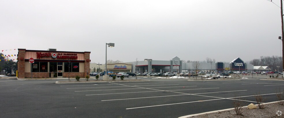 More Photos Of 215 Mountain Ave, Hackettstown Unknown For Lease