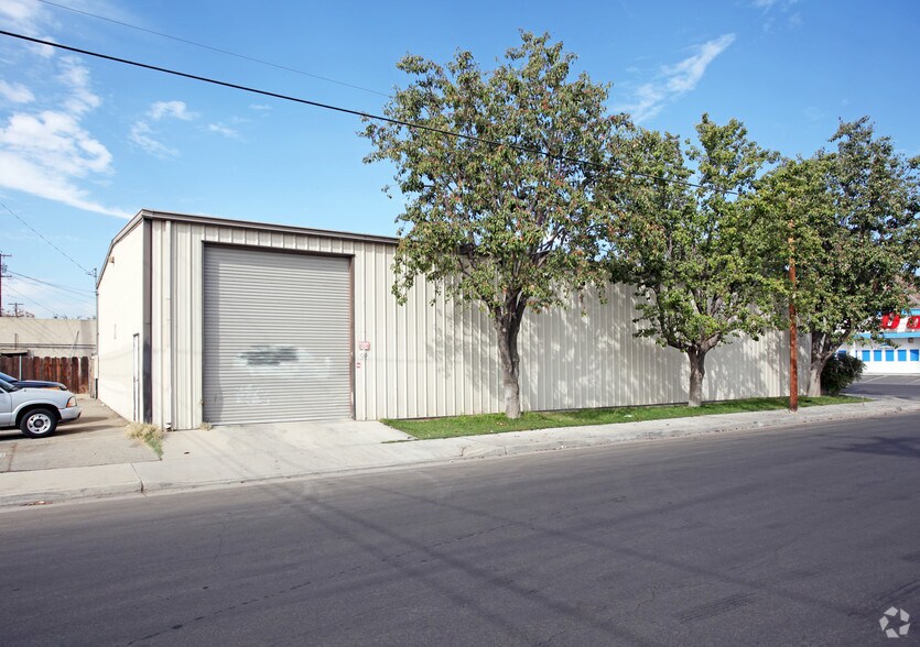 Primary Photo Of , Bakersfield Industrial For Sale