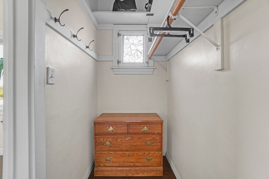 More Photos Of 2536 Atlantic Ave, Long Beach Multifamily For Sale