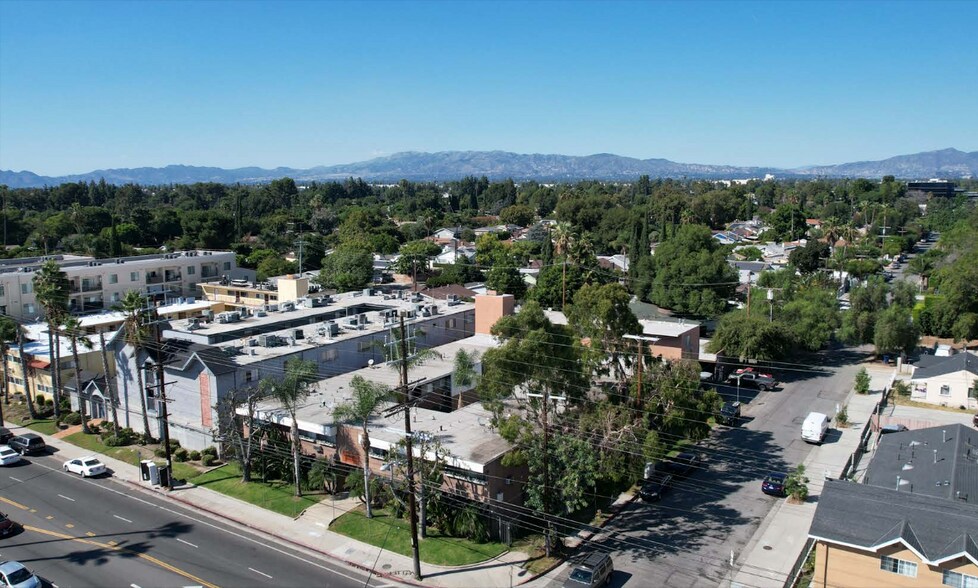 More Photos Of 15405 Vanowen St, Van Nuys Apartments For Sale